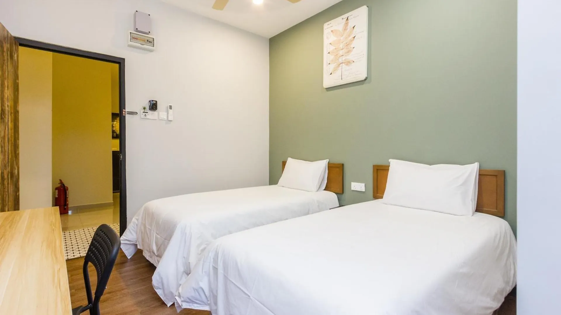 Hidden 4Br Cottage House Retreats バターワース